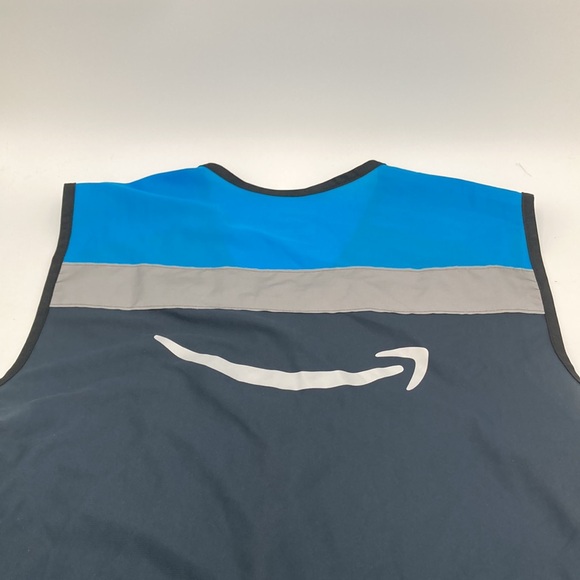 Amazon Vest AFV01U Blue Zip Up Size XL Designed by Luly Yang - Picture 8 of 9